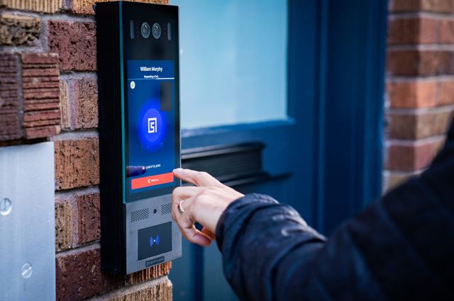 hand clicking on Swiftlane intercom