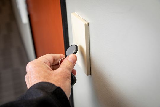 Best Key Fob Entry Systems for Commercial Buildings – 2024